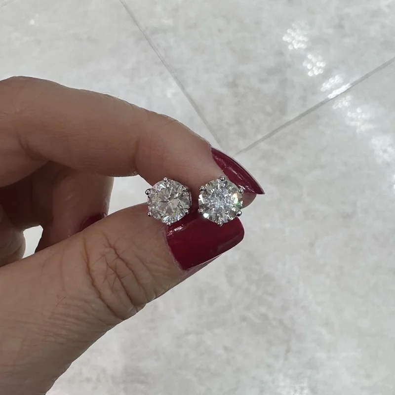 Mozanit Tektaş Küpe - 2 Karat - 2