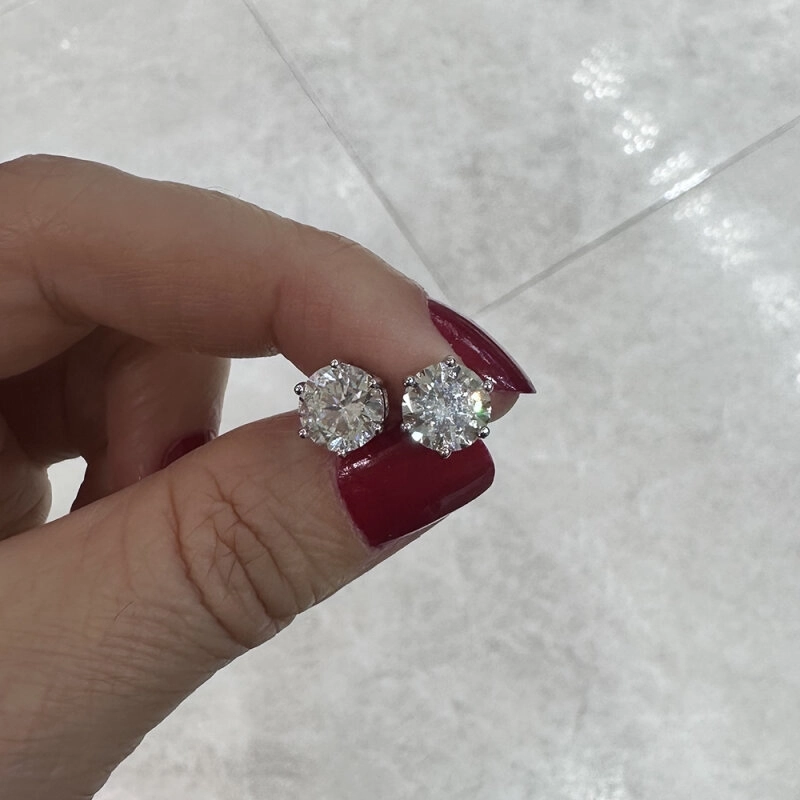 Mozanit Tektaş Küpe - 2 Karat - 2